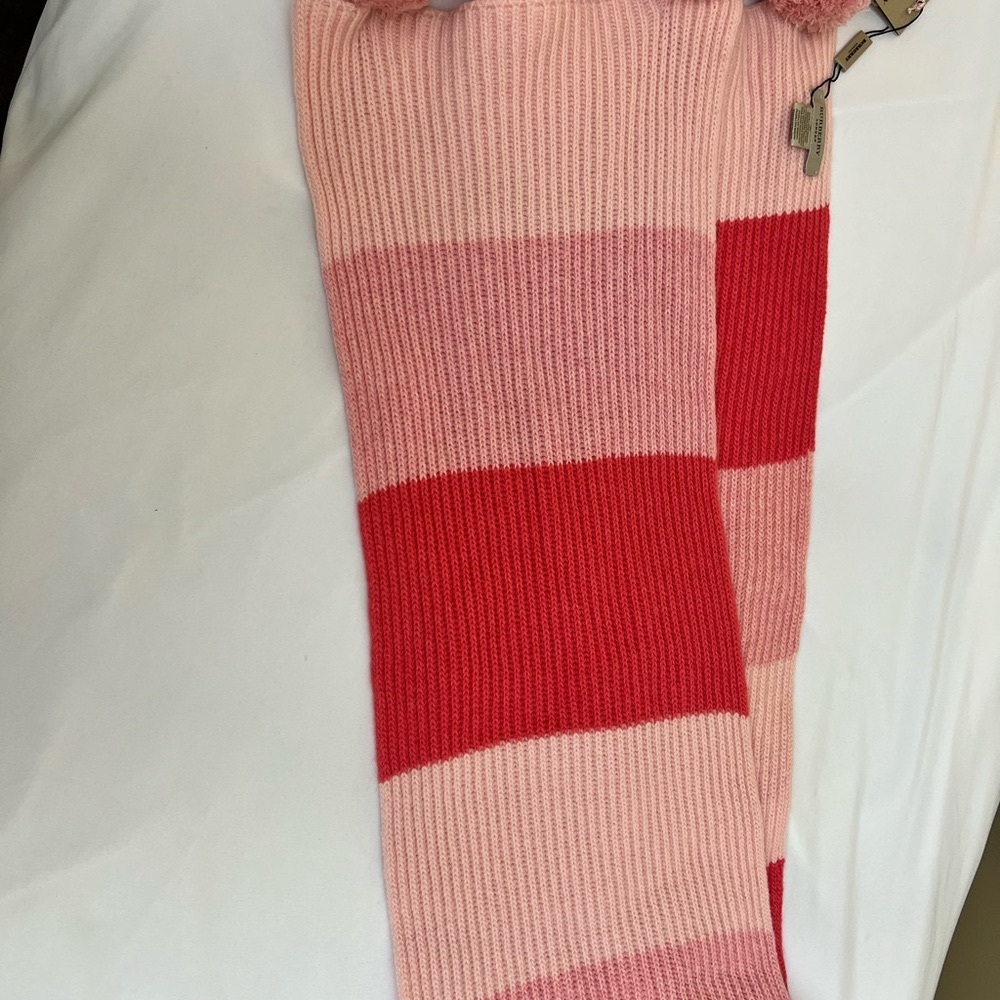 Authentic Burberry Striped Pink and Red Knit Scarf (Cashmere/Marina wool)